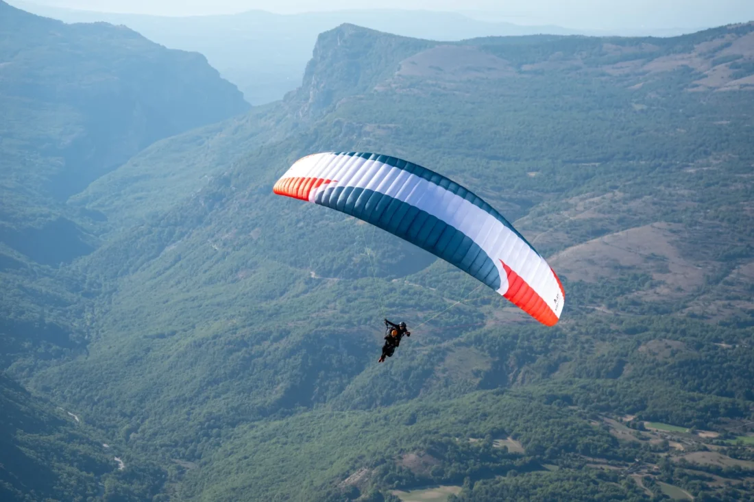 Parapente AEROTECH A42 — photo 1