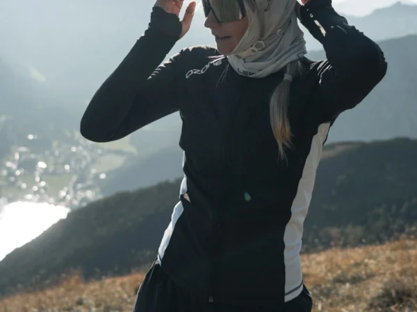 Ozone Zipped Speed Top